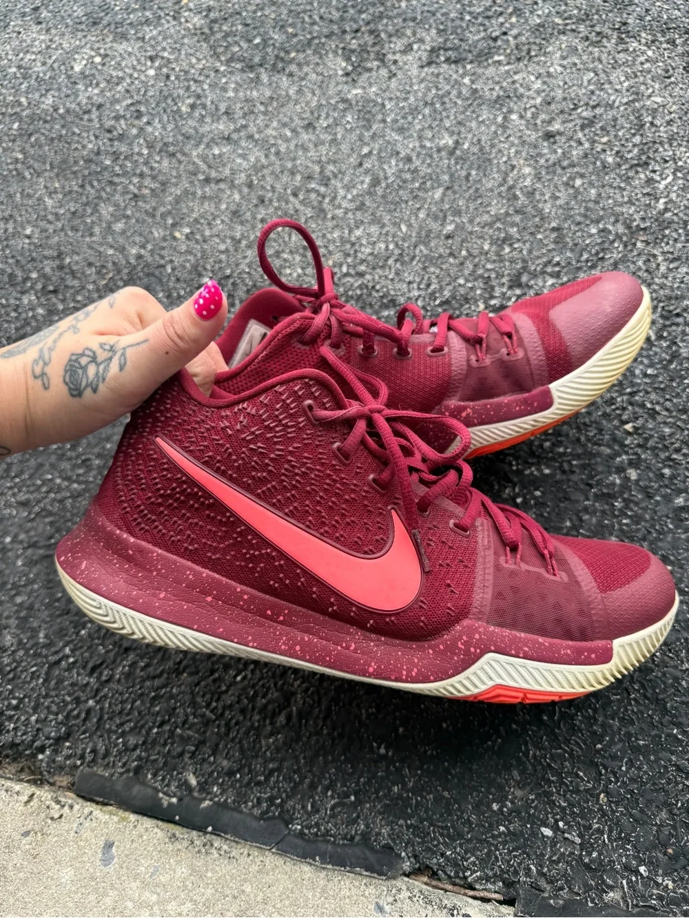 Nike Kyrie 3 Men’s Size 12 Team Red Burgundy Basketball